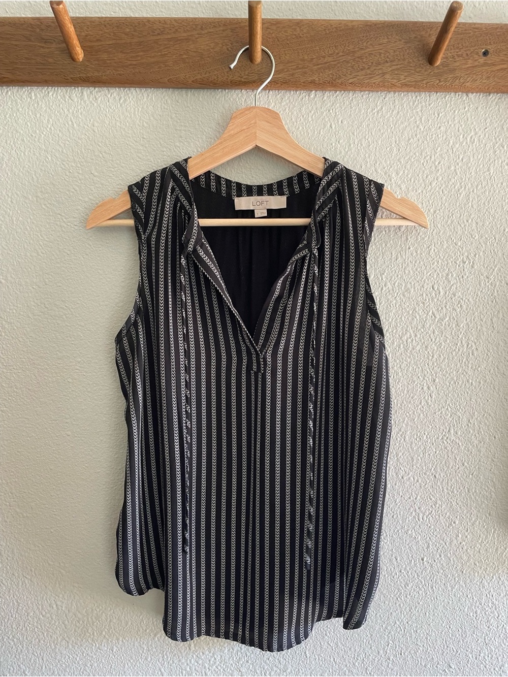 LOFT Black and White Striped Sleeveless V-Neck Blouse With front string detail